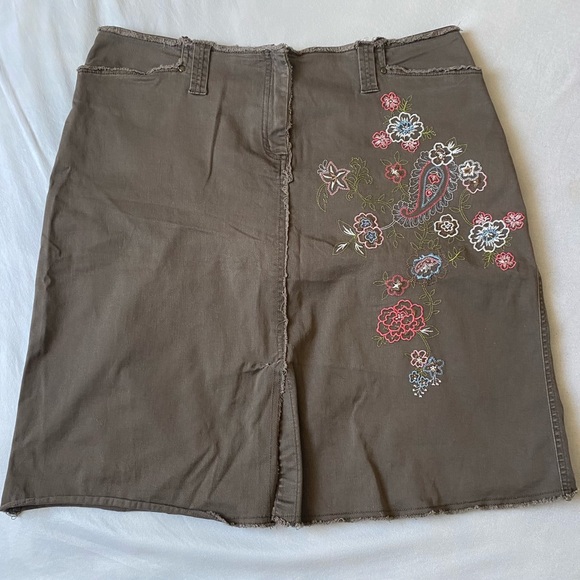 Floral design Midi Skirt - Picture 3 of 4
